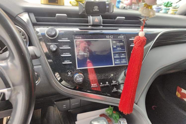 Used Toyota Camry 2019 2.5G Luxury Edition China V Standard Audio And AC Panel