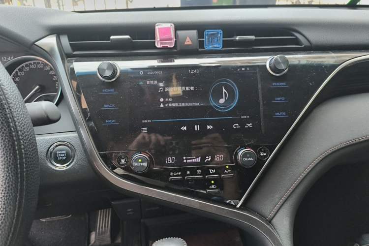 Used Toyota Camry 2019 2.5G Luxury Edition China VI Standard Audio And AC Panel