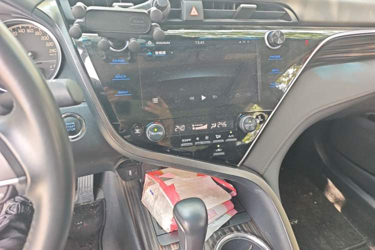 Used Toyota Camry 2019 2.0G Luxury Edition China VI Standard Audio And AC Panel