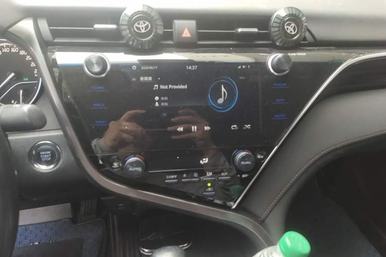 Used Toyota Camry 2019 2.0G Luxury Edition China VI Standard Audio And AC Panel