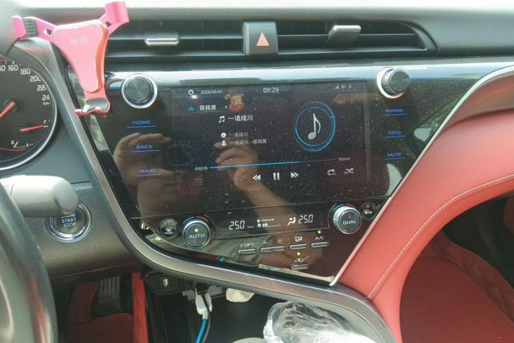 Used Toyota Camry 2019 2.5S FENGSHANG Version China V Standard Audio And AC Panel