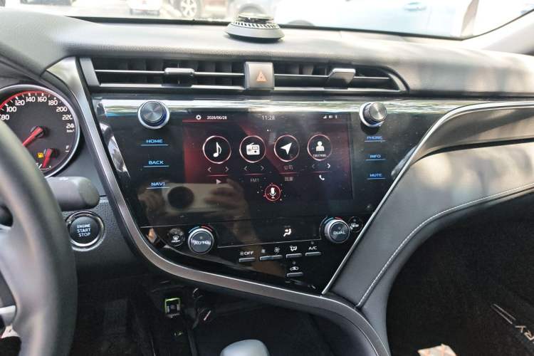 Used Toyota Camry 2019 2.5S FENGSHANG Version China VI Standard Audio And AC Panel