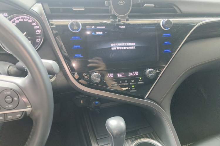 Used Toyota Camry 2019 2.0G Luxury Edition China VI Standard Audio And AC Panel