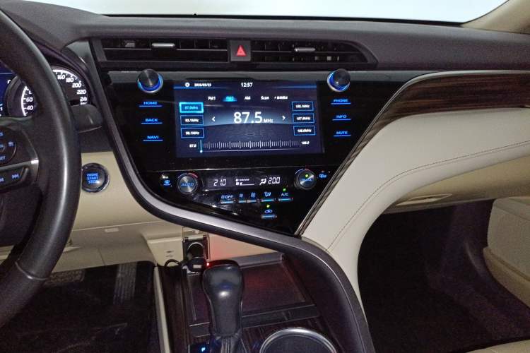 Used Toyota Camry 2019 Revised Version 2.5G Luxury Edition Audio And AC Panel