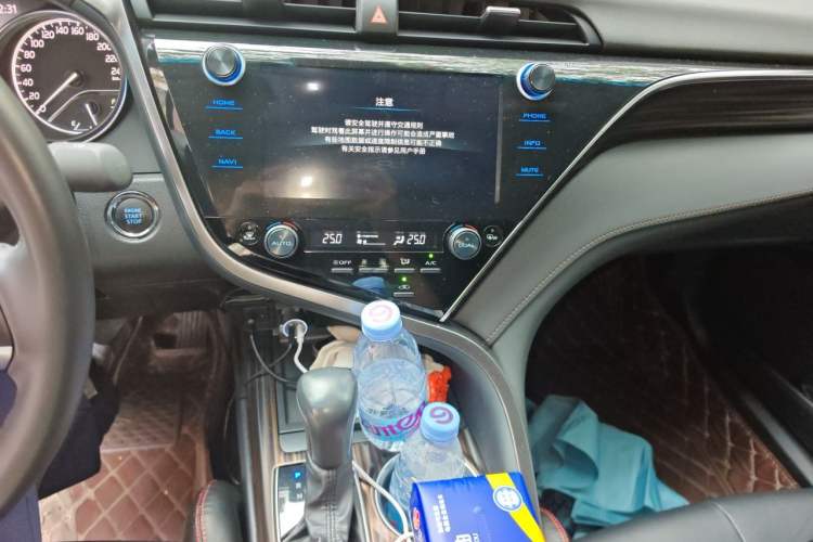 Used Toyota Camry 2019 2.5G Luxury Edition China VI Standard Audio And AC Panel