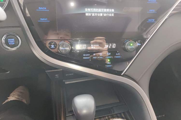 Used Toyota Camry 2019 2.5G Luxury Edition China VI Standard Audio And AC Panel