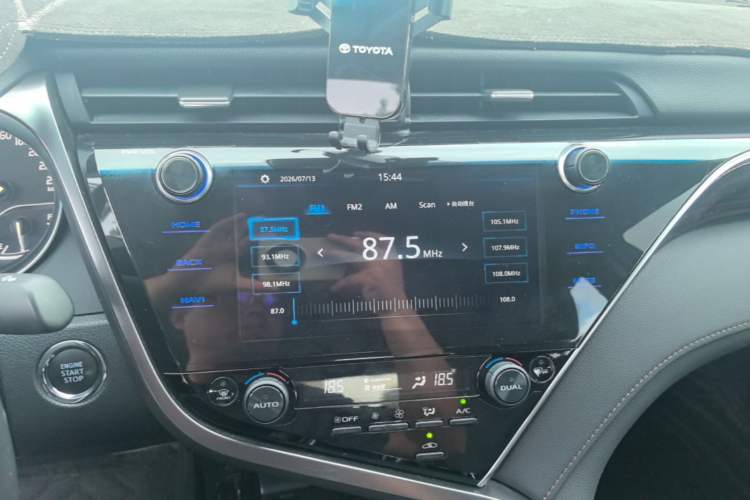 Used Toyota Camry 2019 2.0G Luxury Edition China VI Standard Audio And AC Panel