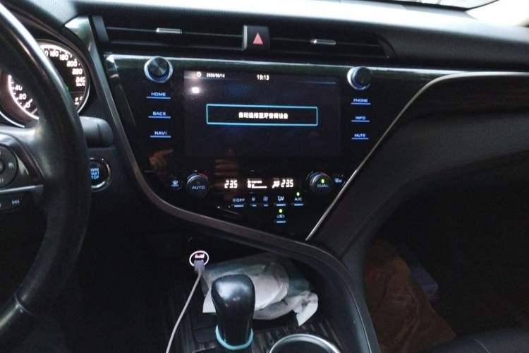 Used Toyota Camry 2019 2.0G Luxury Edition China VI Standard Audio And AC Panel
