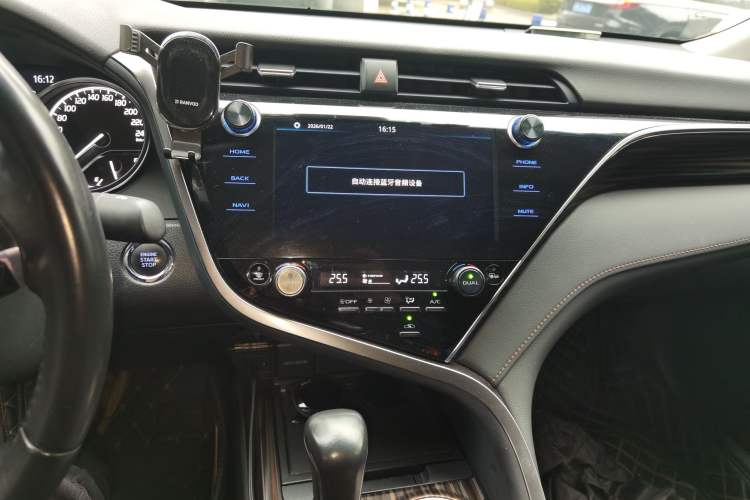 Used Toyota Camry 2019 2.5G Luxury Edition China V Standard Audio And AC Panel