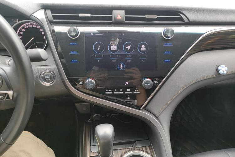 Used Toyota Camry 2019 2.0G Luxury Edition China VI Standard Audio And AC Panel