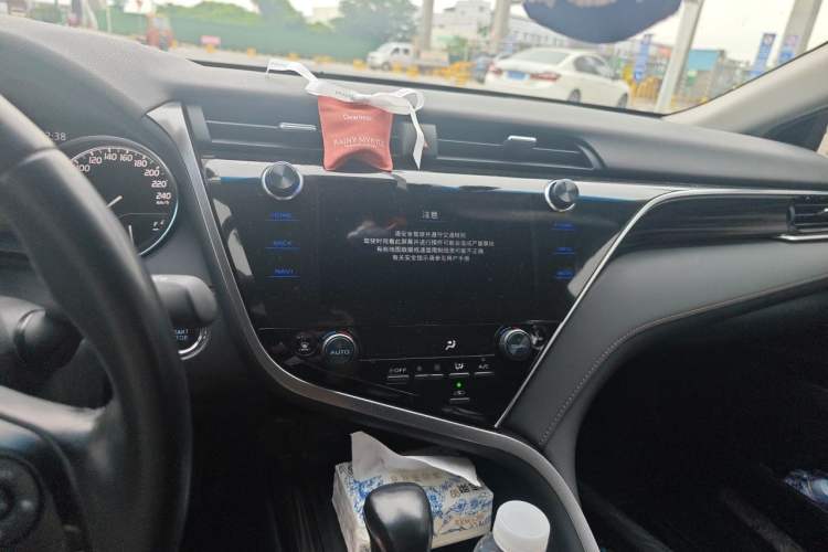 Used Toyota Camry 2019 2.5G Luxury Edition China VI Standard Audio And AC Panel