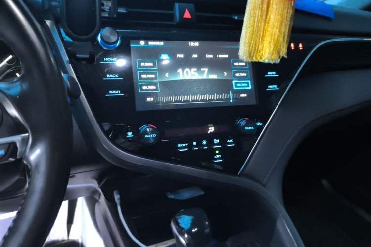 Used Toyota Camry 2019 2.5G Luxury Edition China VI Standard Audio And AC Panel