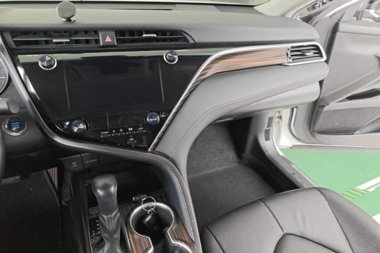 Used Toyota Camry 2019 2.5G Luxury Edition China VI Standard Audio And AC Panel
