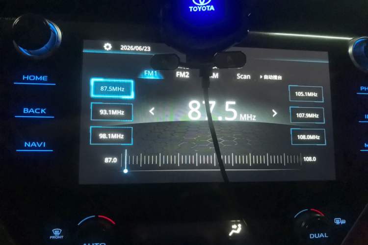 Used Toyota Camry 2019 2.5S FENGSHANG Version China VI Standard Audio And AC Panel