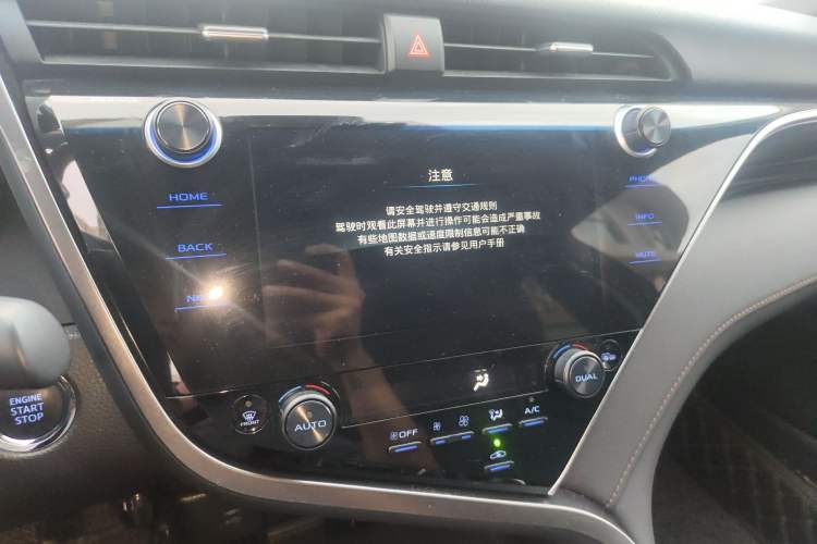 Used Toyota Camry 2019 2.0G Luxury Edition China VI Standard Audio And AC Panel