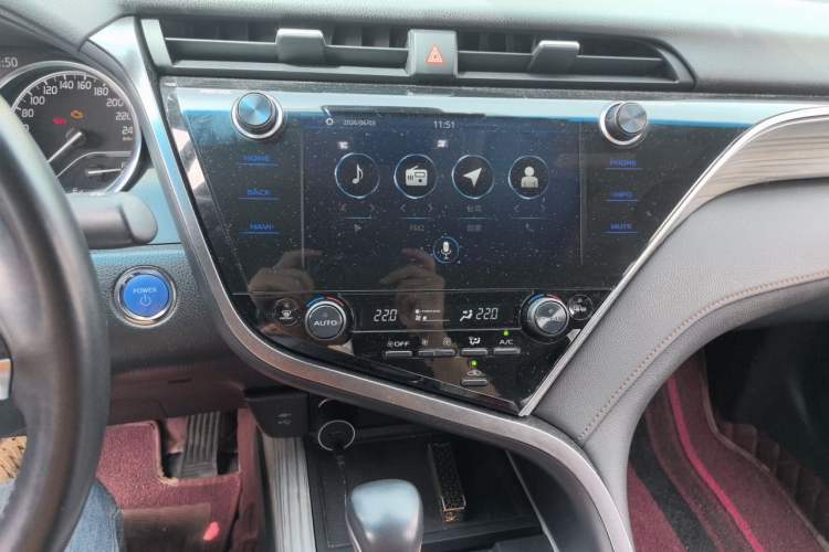 Used Toyota Camry 2019 Revised Version Dual-Engine 2.5 HG Luxury Edition Audio And AC Panel