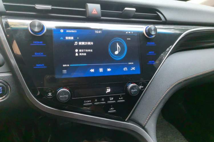 Used Toyota Camry 2019 Revised Version 2.0G Luxury Edition Audio And AC Panel