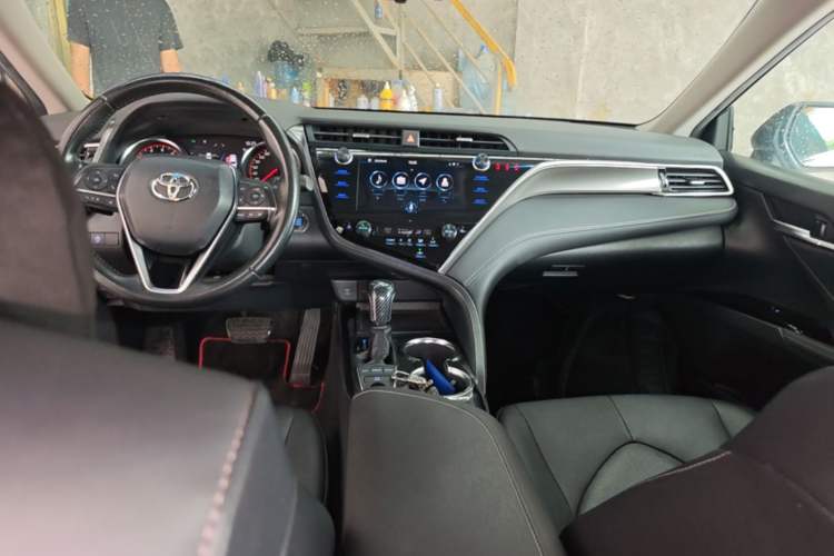 Used Toyota Camry 2019 2.5S FENGSHANG Version China VI Standard Audio And AC Panel