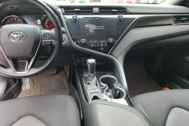 Used Toyota Camry 2019 2.0S FENGSHANG Version China VI Standard Audio And AC Panel