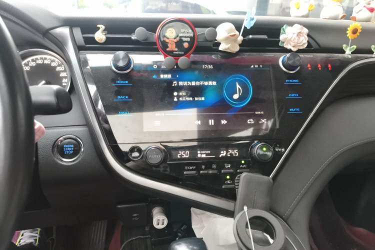 Used Toyota Camry 2019 Revised Version 2.0G Luxury Edition Audio And AC Panel
