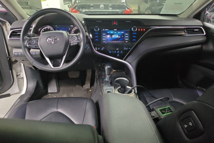Used Toyota Camry 2019 Revised Version 2.5G Luxury Edition Center Console