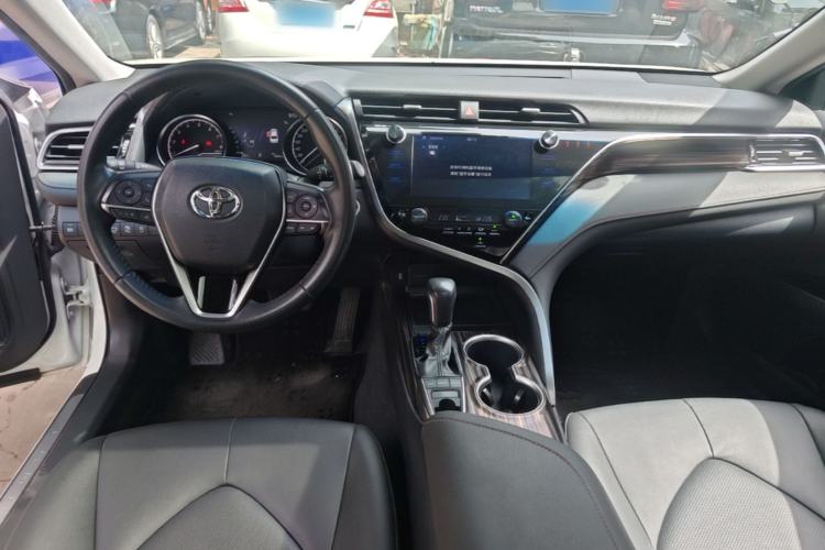 Used Toyota Camry 2019 Revised Version 2.5G Luxury Edition Center Console