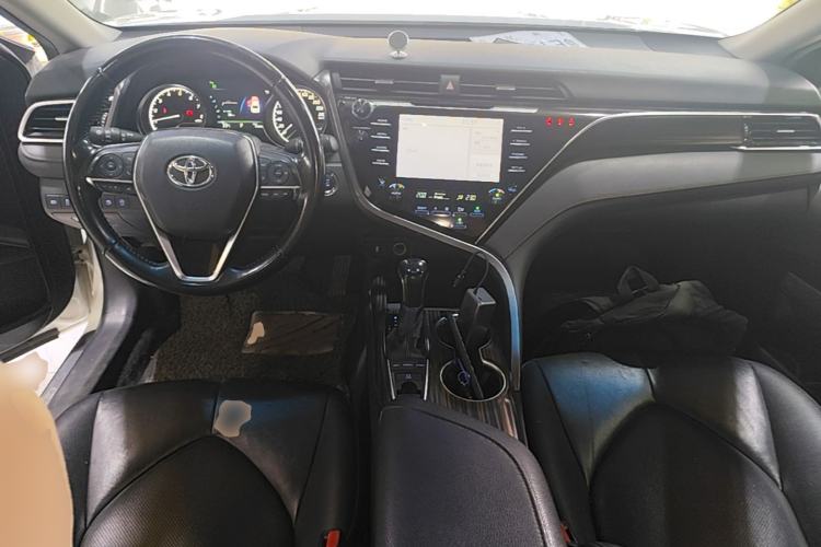Used Toyota Camry 2019 2.5G Luxury Edition China VI Standard Center Console