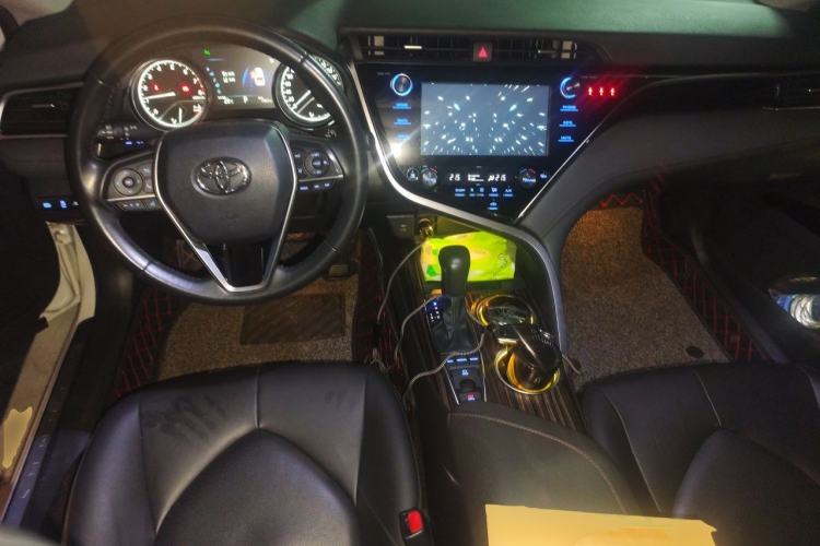 Used Toyota Camry 2019 2.5G Luxury Edition China V Standard Center Console