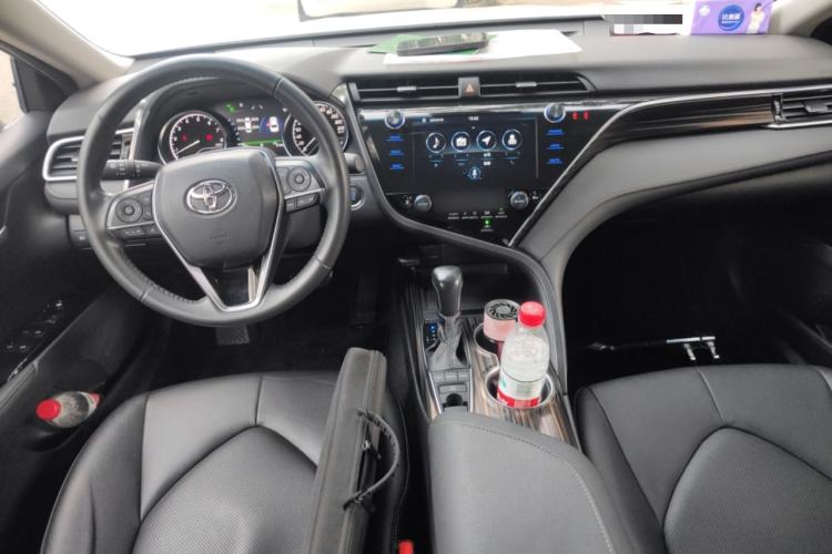 Used Toyota Camry 2019 2.5G Luxury Edition China VI Standard Center Console