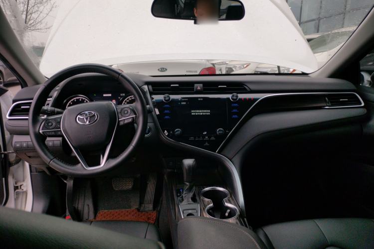 Used Toyota Camry 2019 Revised Version 2.0G Luxury Edition Center Console