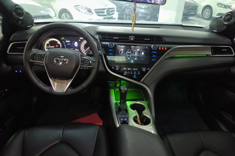 Used Toyota Camry 2019 Revised Version Dual-Engine 2.5 HG Luxury Edition Center Console