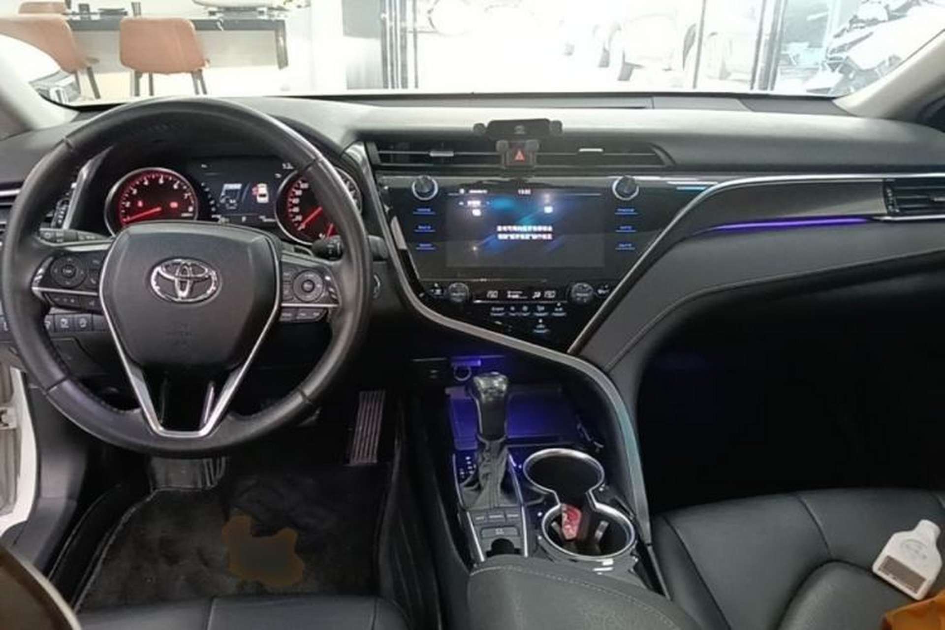 Used Toyota Camry 2019 Revised Version 2.0S Fēngshàng Edition Center Console