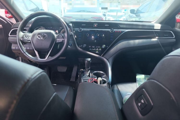 Used Toyota Camry 2019 Revised Version 2.0G Luxury Edition Center Console