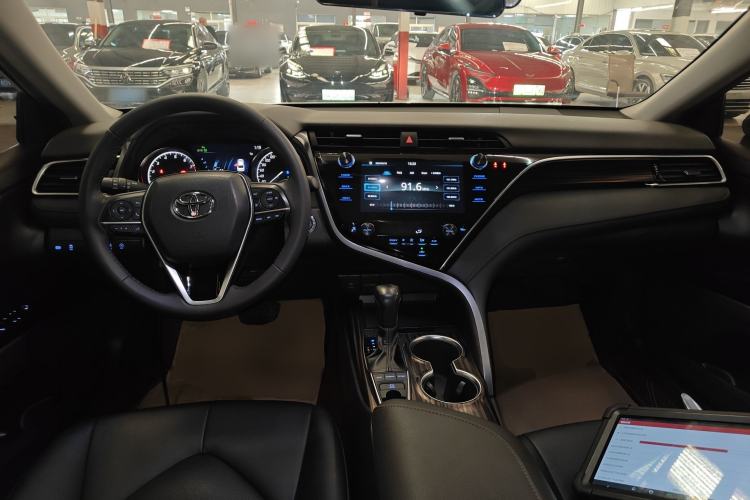 Used Toyota Camry 2019 Revised Version 2.5G Luxury Edition Center Console