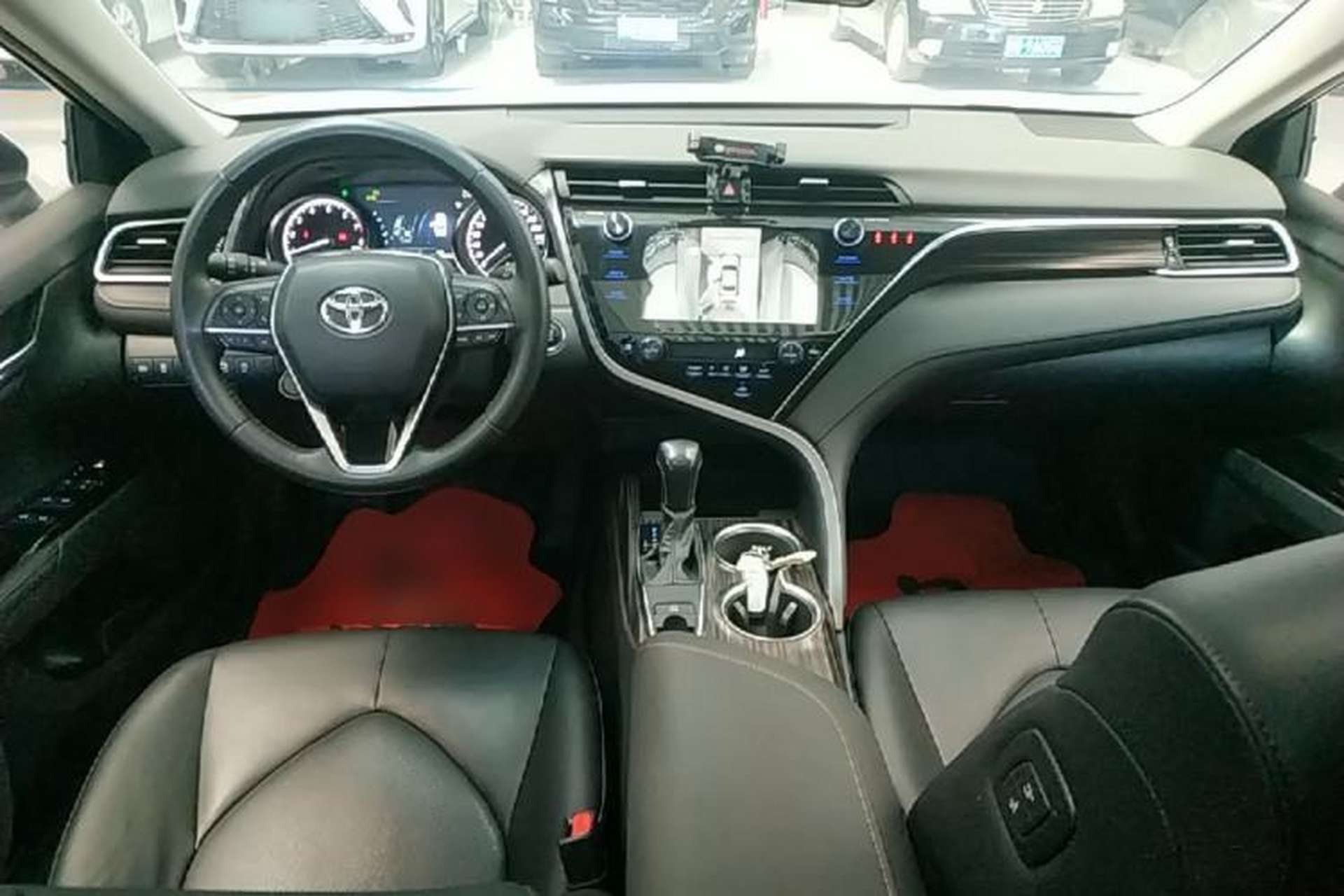 Used Toyota Camry 2019 Revised Version 2.0G Luxury Edition Center Console