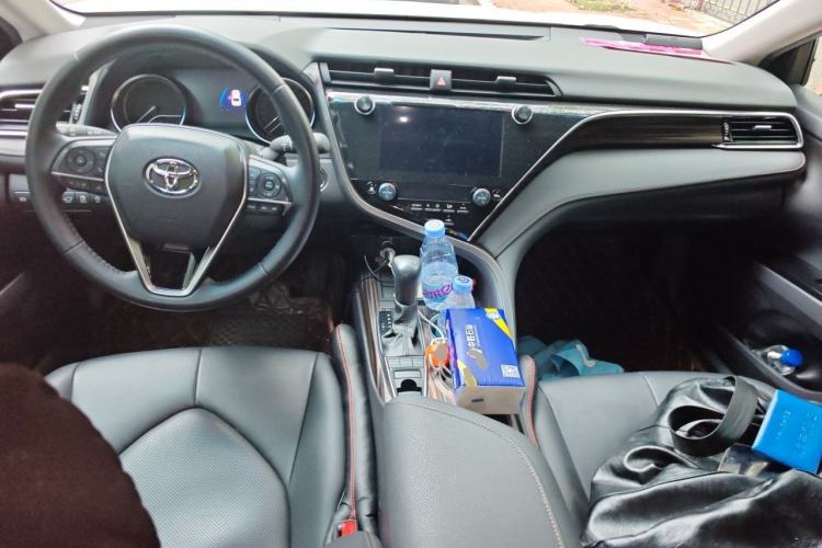 Used Toyota Camry 2019 2.5G Luxury Edition China VI Standard Center Console