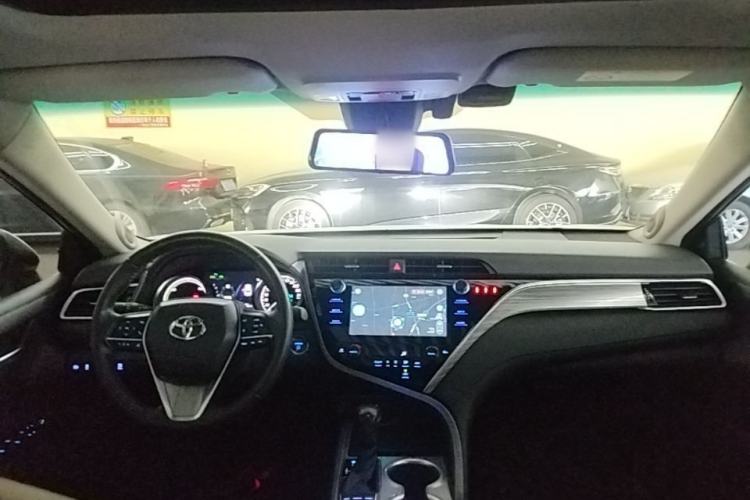 Used Toyota Camry 2019 Revised Version Dual-Engine 2.5 HG Luxury Edition Center Console