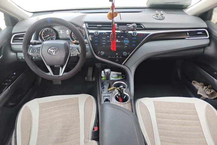 Used Toyota Camry 2019 2.5G Luxury Edition China V Standard Center Console