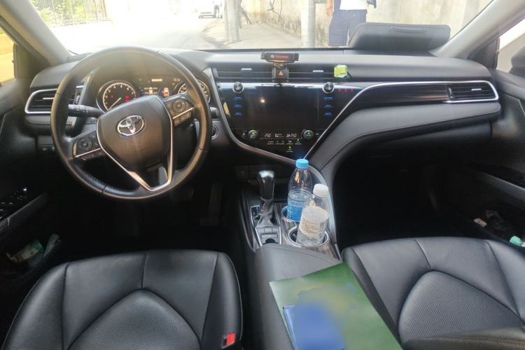 Used Toyota Camry 2019 Revised Version 2.5G Luxury Edition Center Console