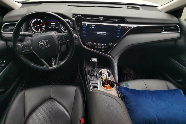 Used Toyota Camry 2019 2.5G Luxury Edition China V Standard Center Console