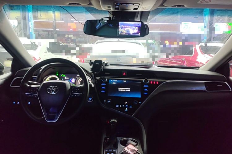 Used Toyota Camry 2019 Dual-Engine 2.5 HG Luxury Edition China VI Standard Center Console