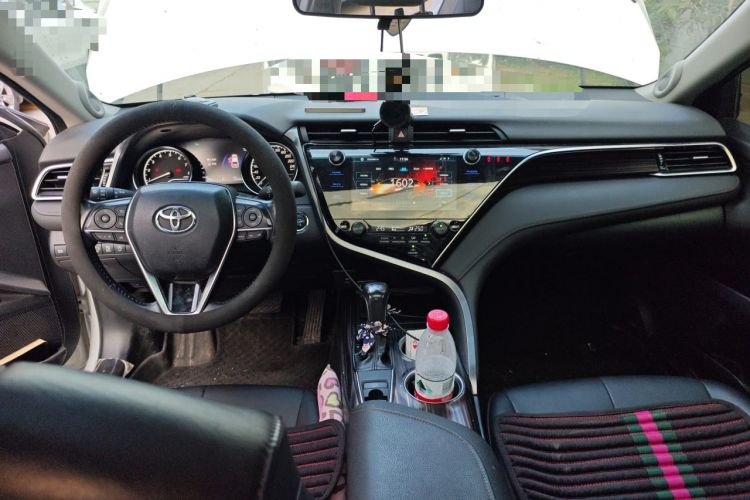 Used Toyota Camry 2019 2.0G Luxury Edition China VI Standard Center Console