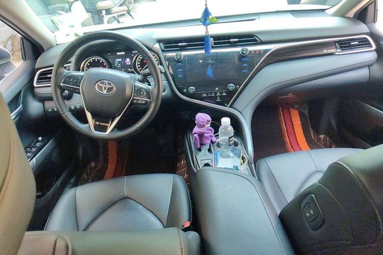 Used Toyota Camry 2019 2.0G Luxury Edition China VI Standard Center Console