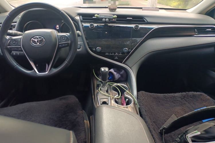 Used Toyota Camry 2019 2.0G Luxury Edition China V Standard Center Console