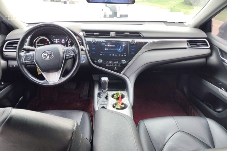Used Toyota Camry 2019 Dual-Engine 2.5 HG Luxury Edition China VI Standard Center Console
