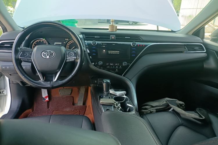 Used Toyota Camry 2019 Revised Version 2.0G Luxury Edition Center Console
