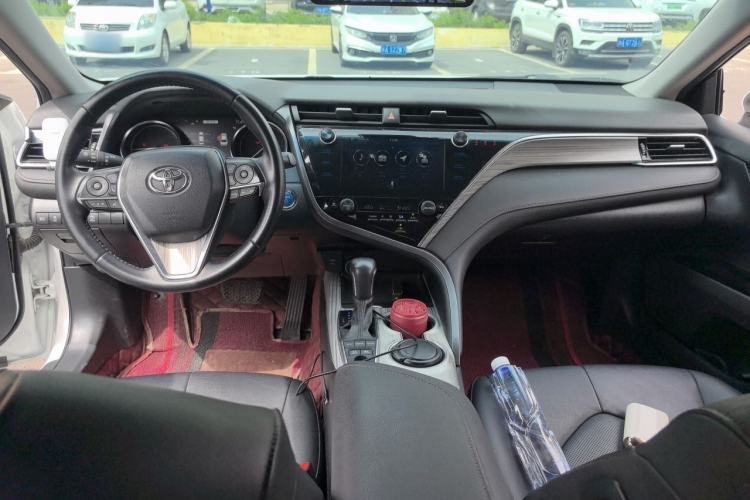 Used Toyota Camry 2019 Revised Version Dual-Engine 2.5 HG Luxury Edition Center Console