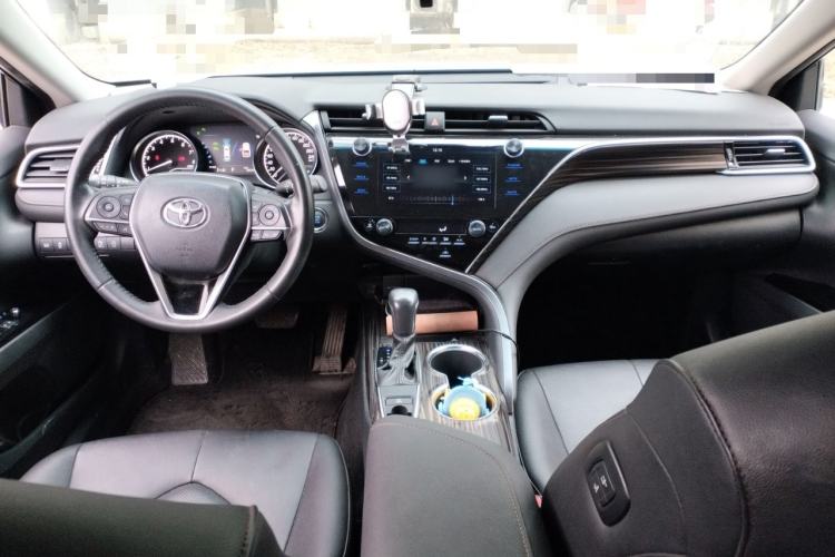 Used Toyota Camry 2019 Revised Version 2.0G Luxury Edition Center Console