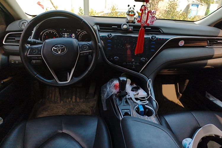 Used Toyota Camry 2019 2.0G Luxury Edition China VI Standard Center Console