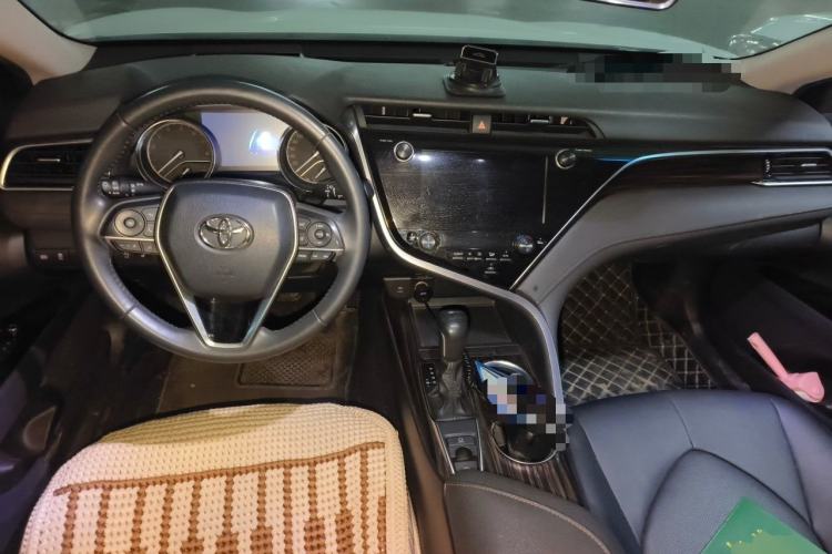 Used Toyota Camry 2019 Revised Version 2.0G Luxury Edition Center Console
